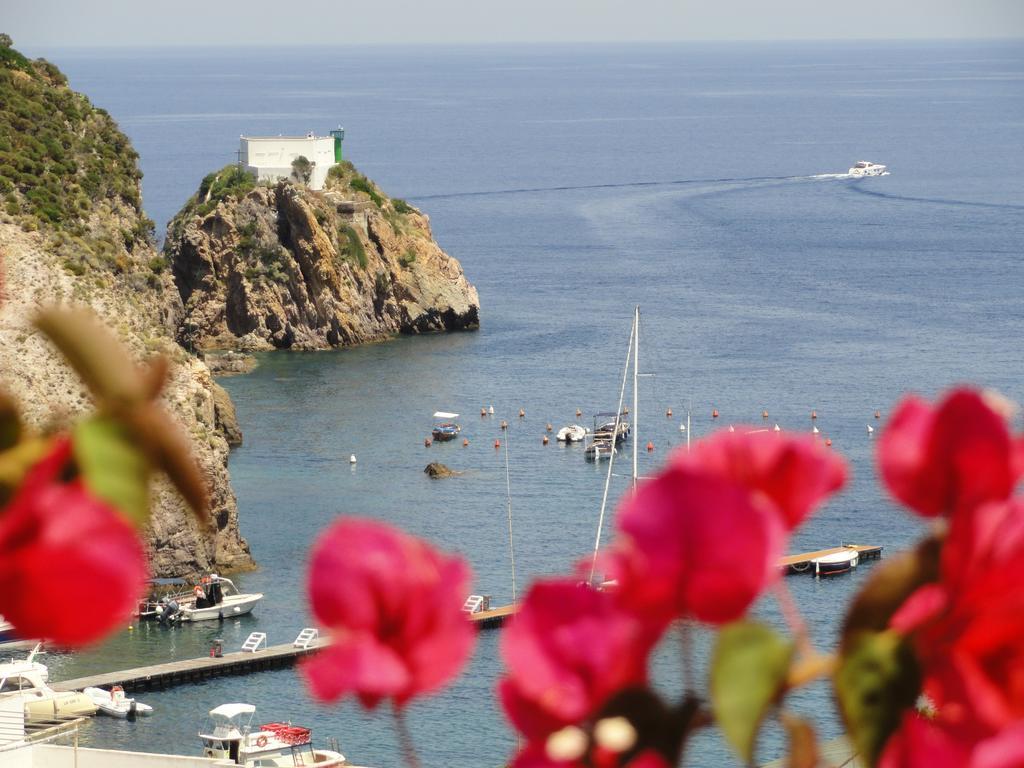 Chiaia Apartments Ponza Szoba fotó