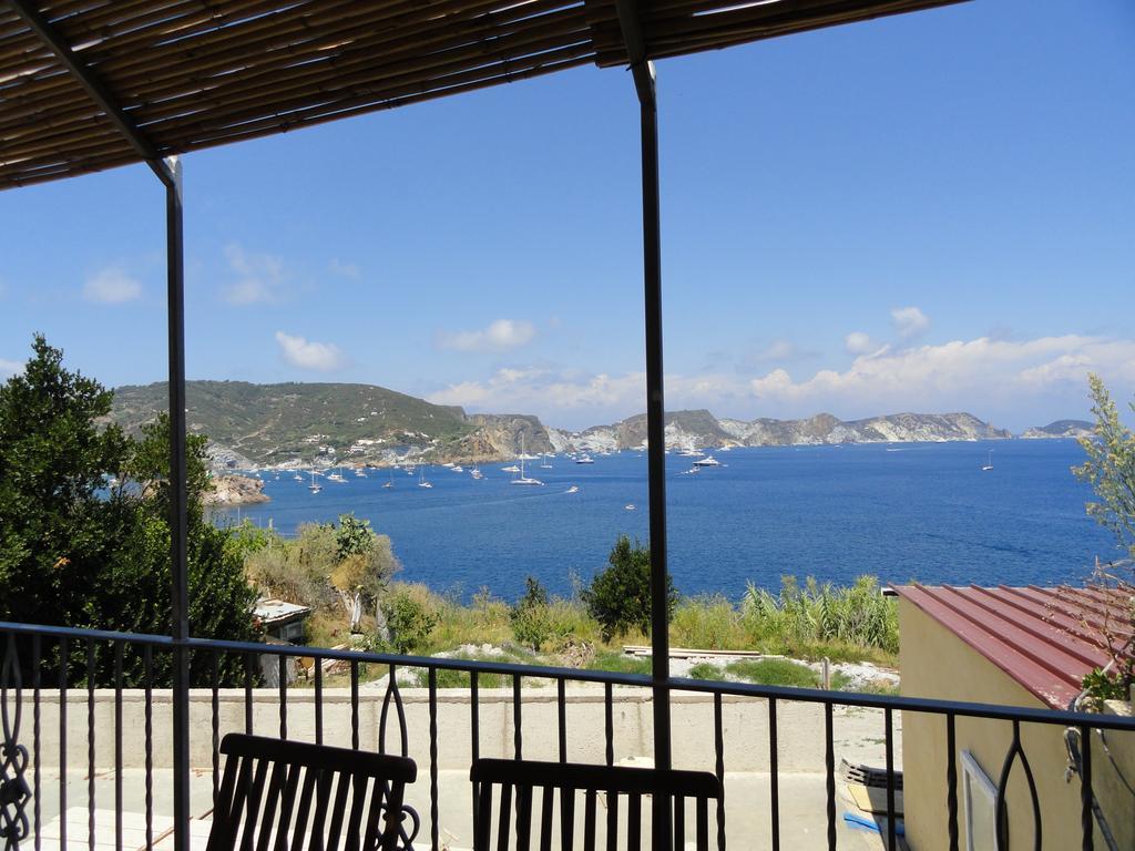 Chiaia Apartments Ponza Szoba fotó